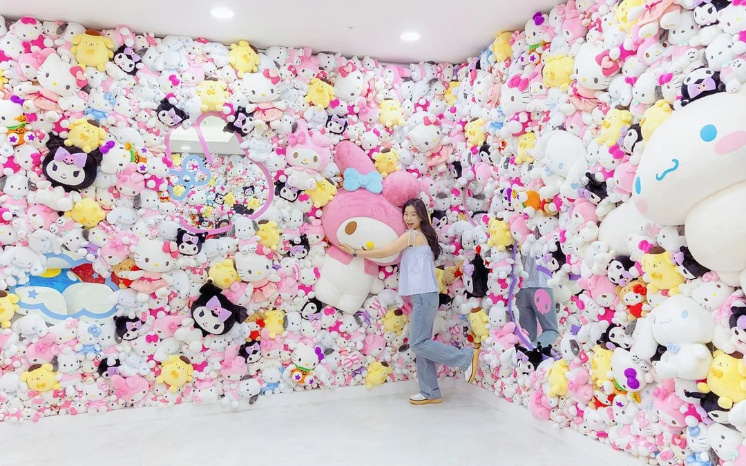 Hello Kitty Island Tickets Image 4