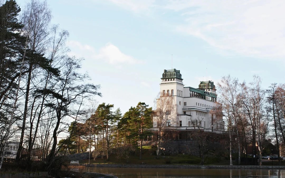 Helsinki Under-the-Bridges Sightseeing Cruise with Audio Guide Image 4