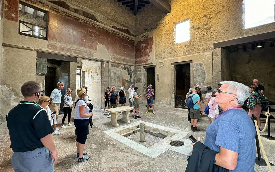 Herculaneum Priority-Entry Guided Tour with an Archaeologist Image 3