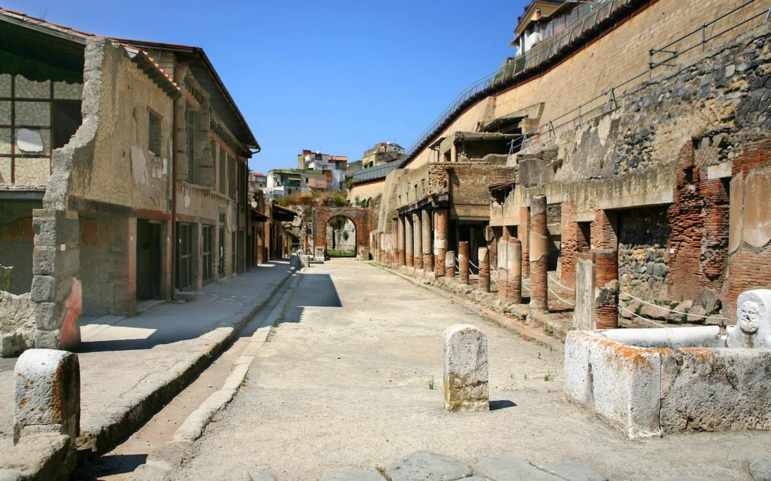 Herculaneum Private Guided Tour with an Archaeologist Image 3