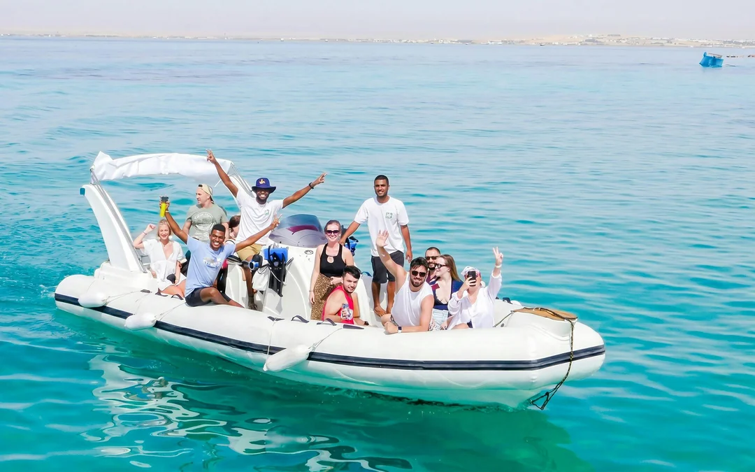 High-Speed Sea Taxi Tour to Orange Bay or Magawish with Round-Trip Hotel Transfers Image 3