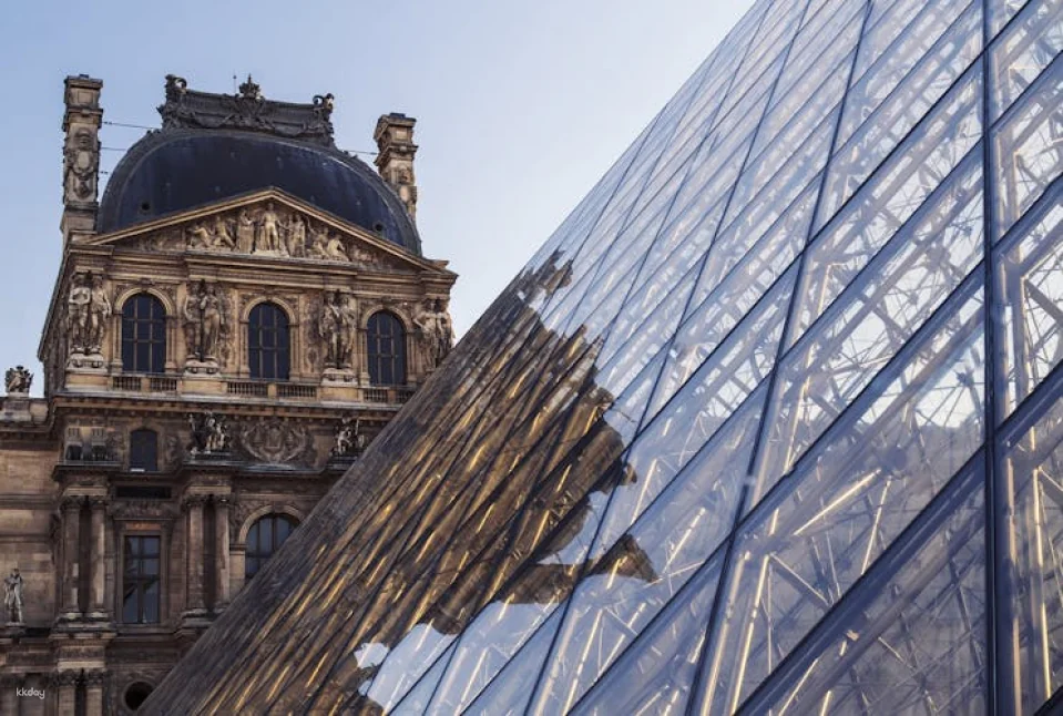 Highlights of the Louvre Group Tour