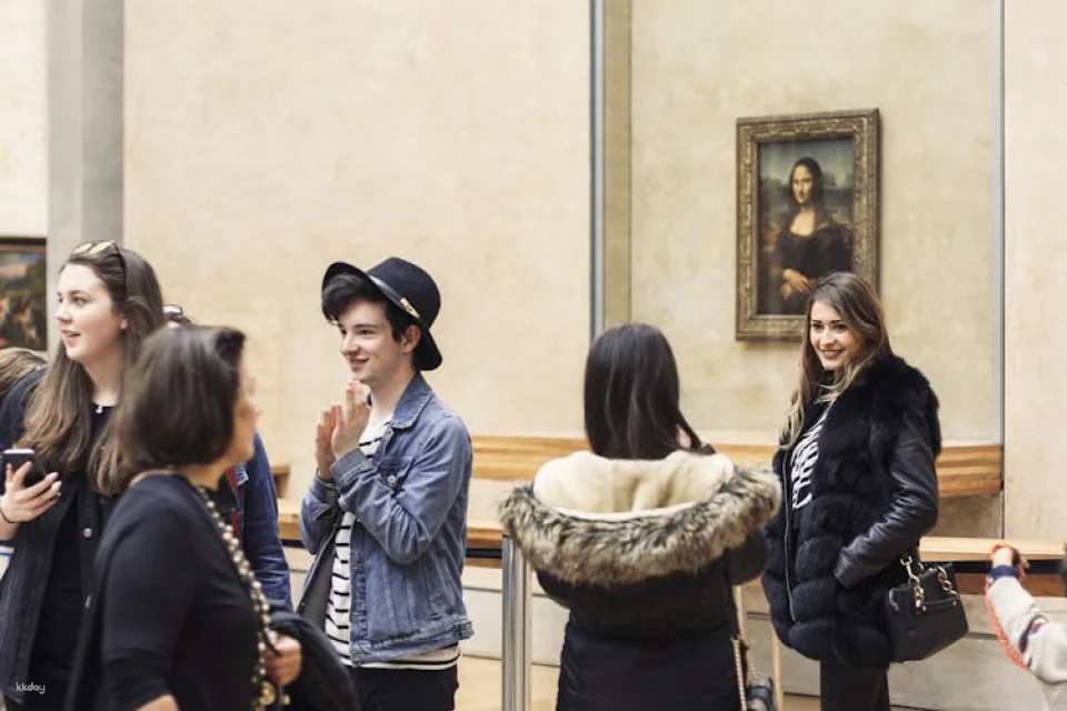 Highlights of the Louvre Group Tour