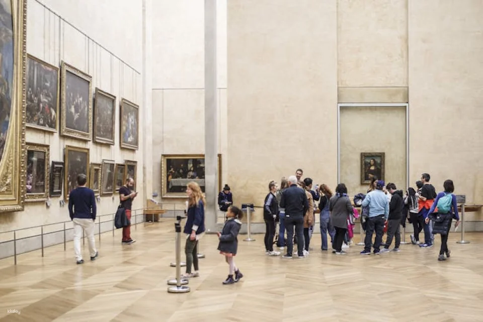 Highlights of the Louvre Group Tour