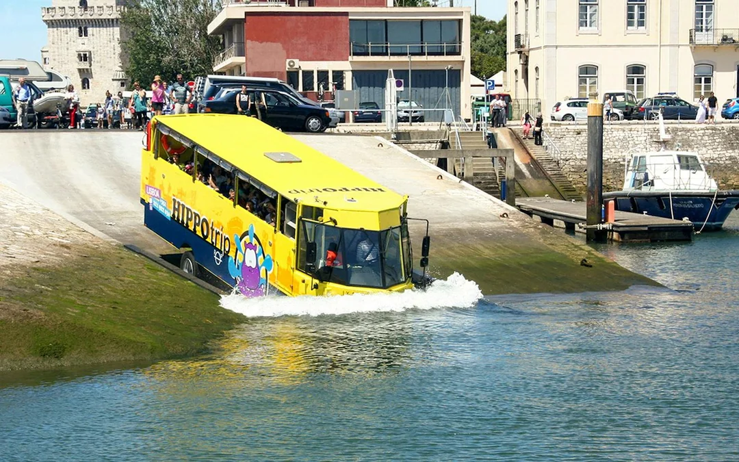 HIPPOtrip: Lisbon Amphibious Sightseeing Tour Image 4