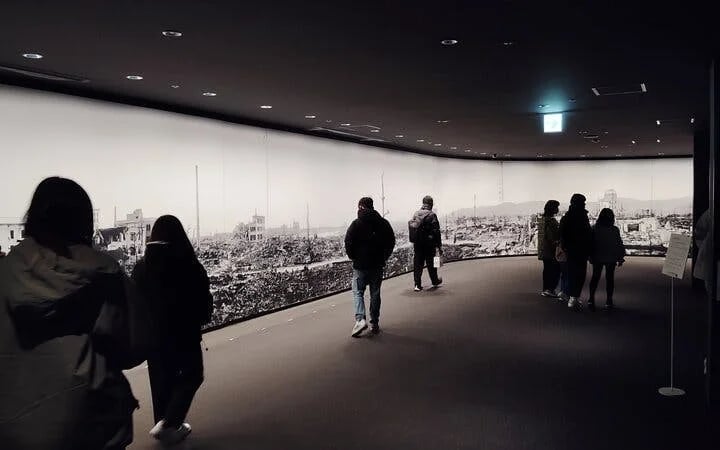 Hiroshima Atomic Bomb Dome and Peace Memorial Museum Guided Tour Image 4