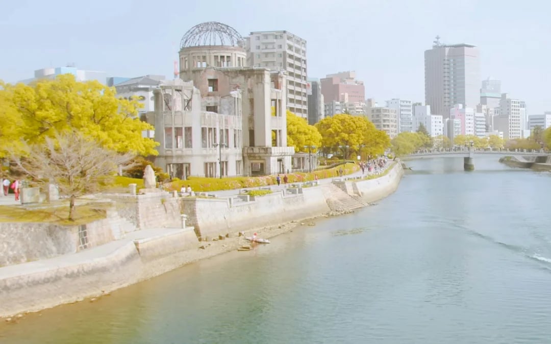 Hiroshima Guided Bike Tour with Okonomiyaki Dinner Image 6