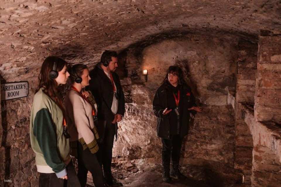 Historic underground walking tour of Edinburgh