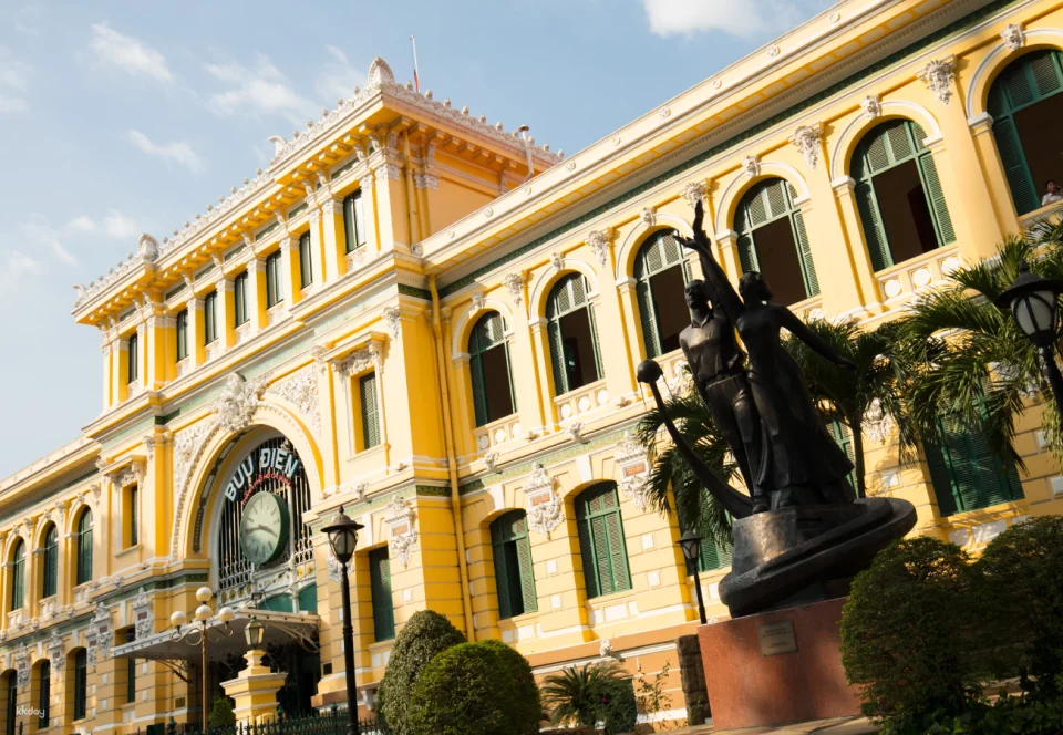 Ho Chi Minh City | Guided Tour with Iconic Spots With Guide