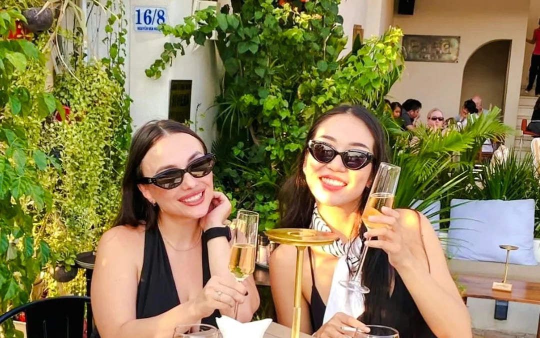 Ho Chi Minh City Thao Dien Food Walking Tour with Metro Ticket Image 1