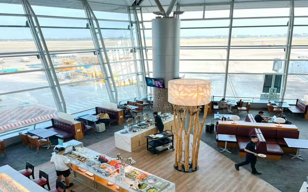 Ho Chi Minh Tan Son Nhat International Airport: Rose Business Lounge at Terminal 2 Image 2