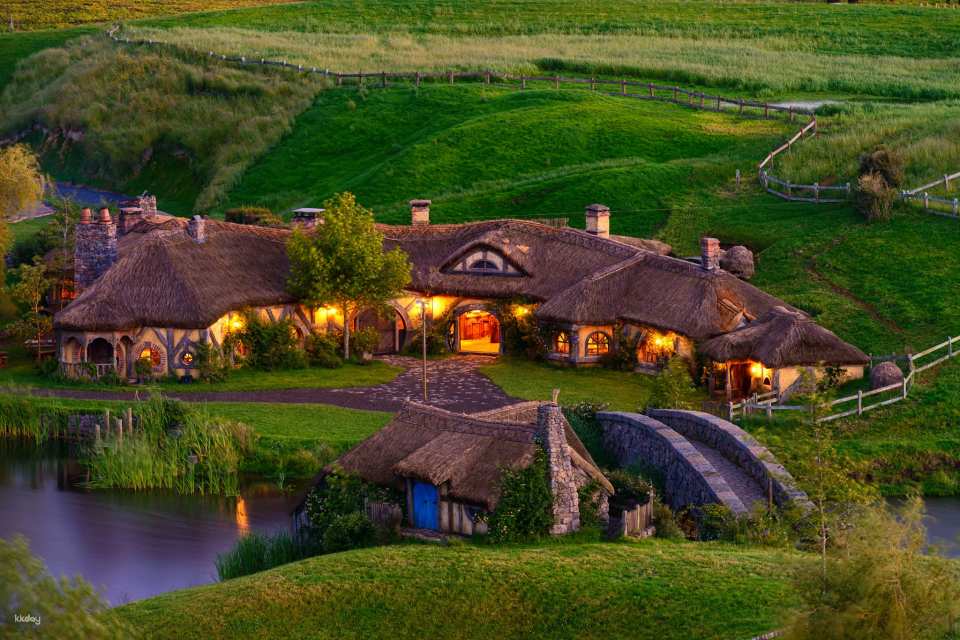 Hobbiton Movie Set Tours Ticket | New Zealand