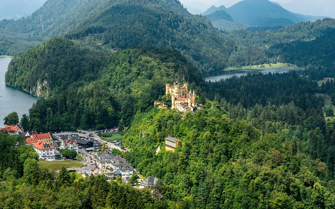 Hohenschwangau Castle Skip-the-Line Tickets with Audio Guide Image 7