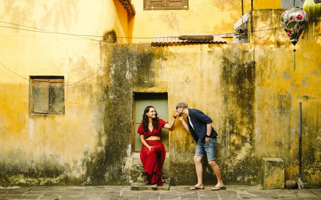 Hoi An Ancient Town Private Photoshoot and Guided Walking Tour Image 5