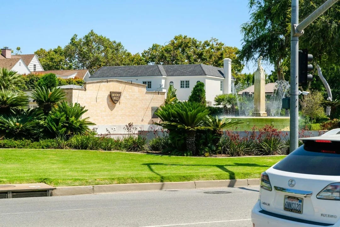 Hollywood Sightseeing & Celebrity Homes Tour Image 8