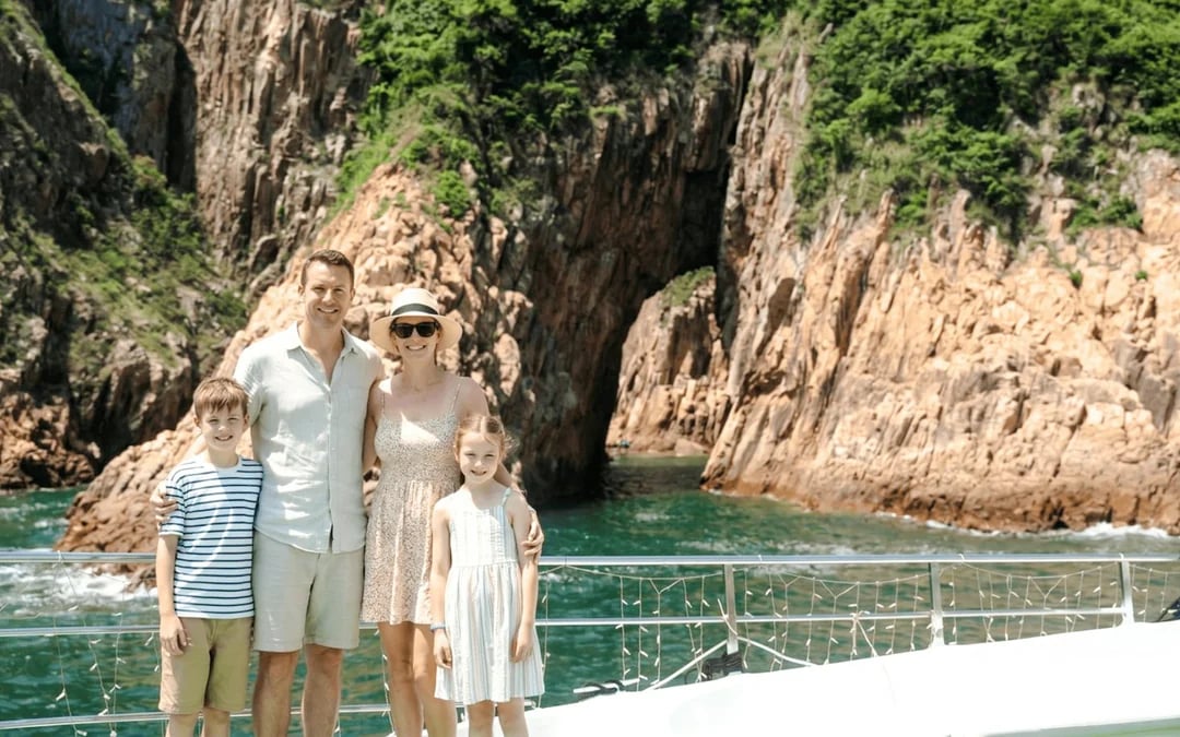 Hong Kong Sai Kung Island-Hopping Yacht Cruise to Yim Tin Tsai With Hakka Snack Tasting Image 2