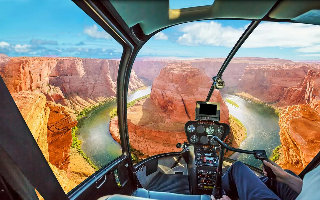 Horseshoe Bend & Glen Canyon Dam Helicopter Tour Image 3