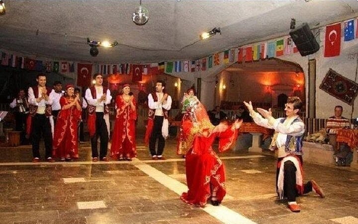 Hot Nights Live Cabaret, Dance & Dinner Experience - Hurghada Image 1