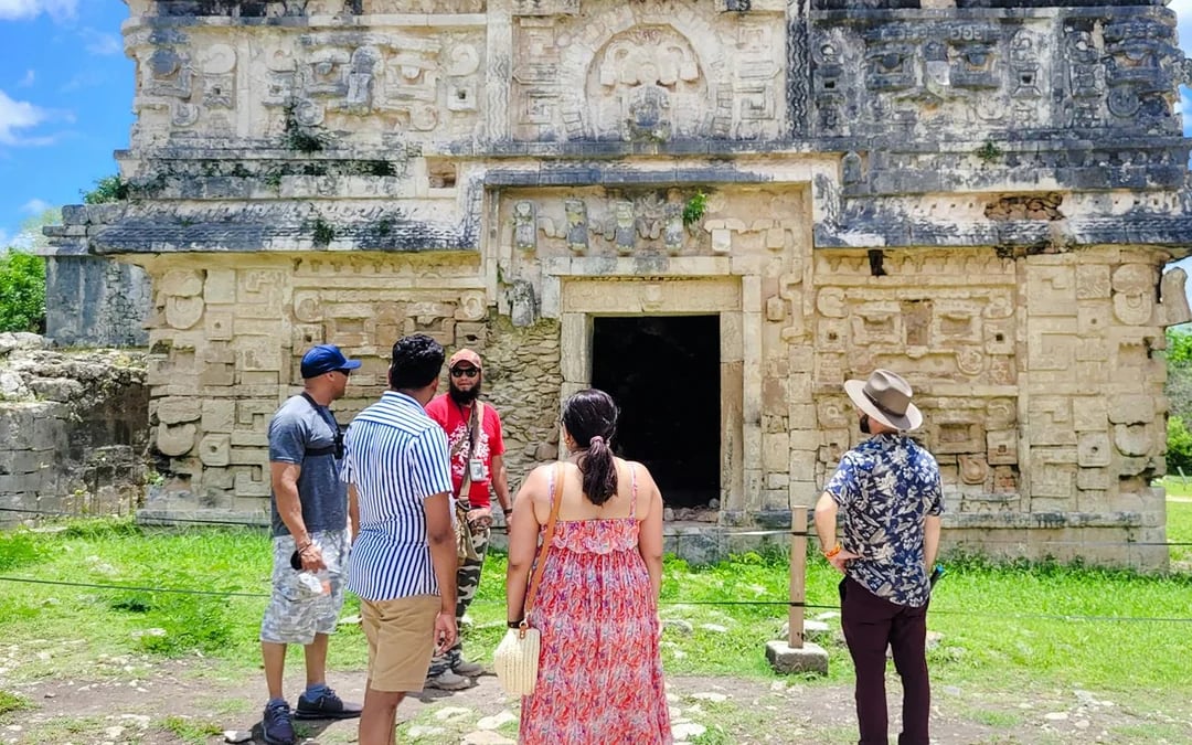 Hotel Pickup from Tulum: Chichén Itzá, Cenote, and Valladolid Tour Image 2