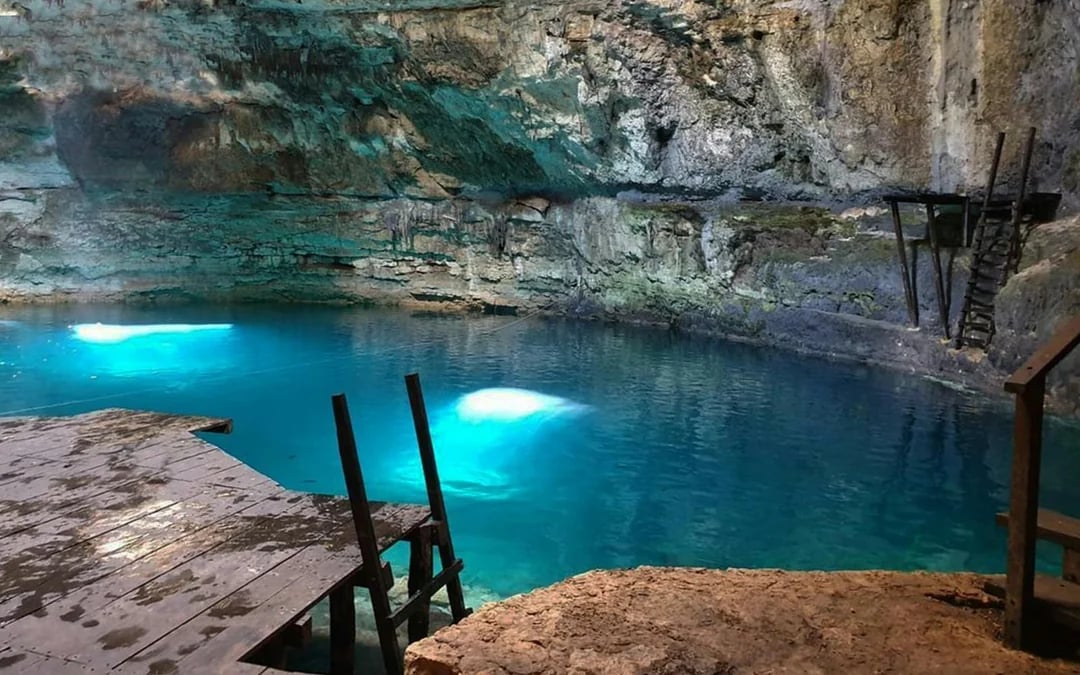 Hotel Pickup from Tulum: Chichén Itzá, Cenote, and Valladolid Tour Image 11