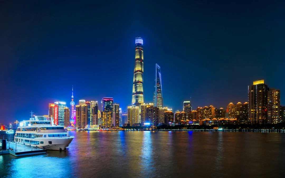 Huangpu River Dinner Cruise Image 2