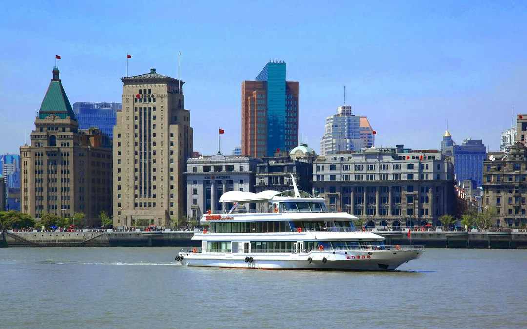 Huangpu River Sightseeing Cruise Image 2