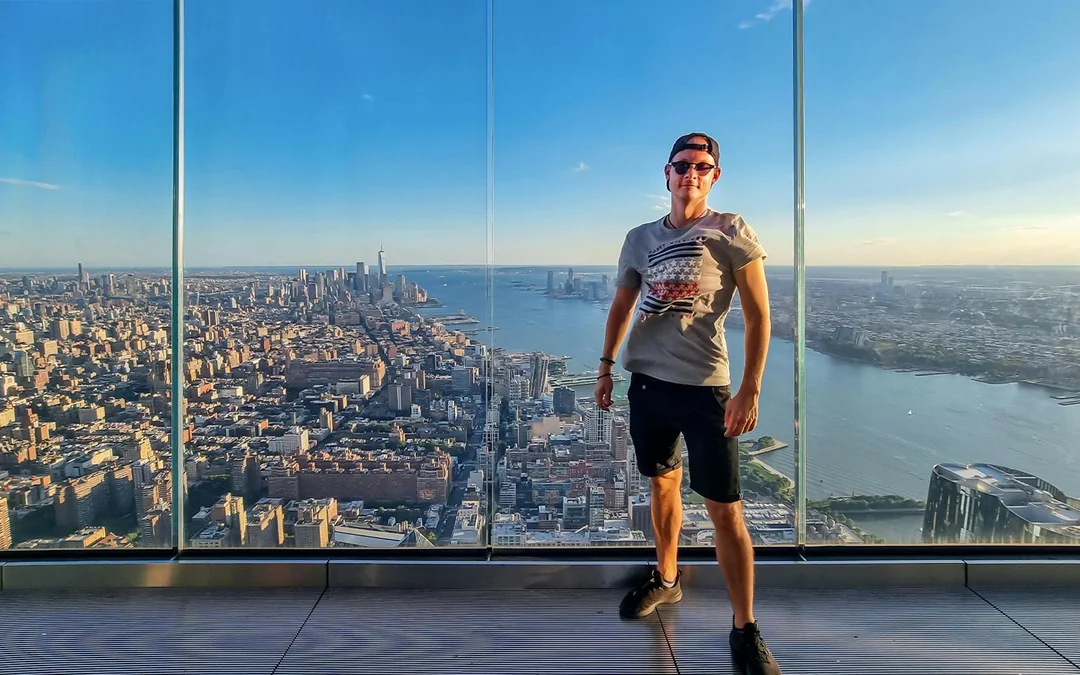Hudson Yards Guided Walking Tour with Edge Observation Deck Tickets Image 4