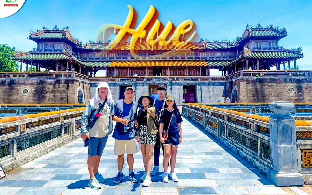 Hue Citadel and Hai Van Pass Small-Group Day Trip with Lunch Image 6