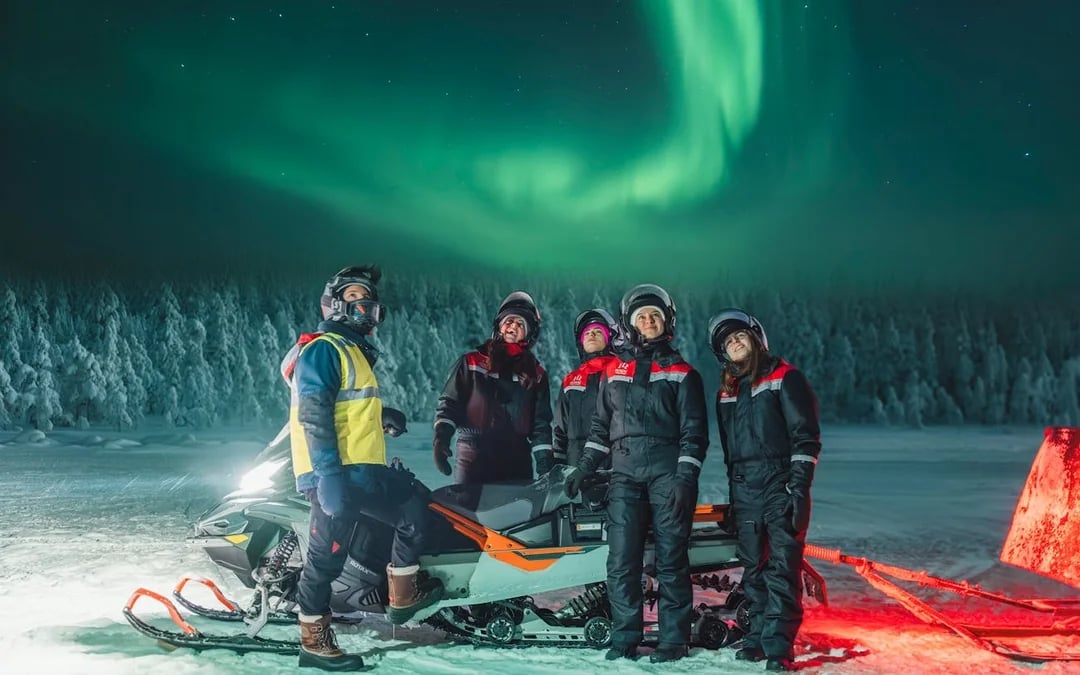 Hunting Northern Lights with Sleigh Ride Image 8