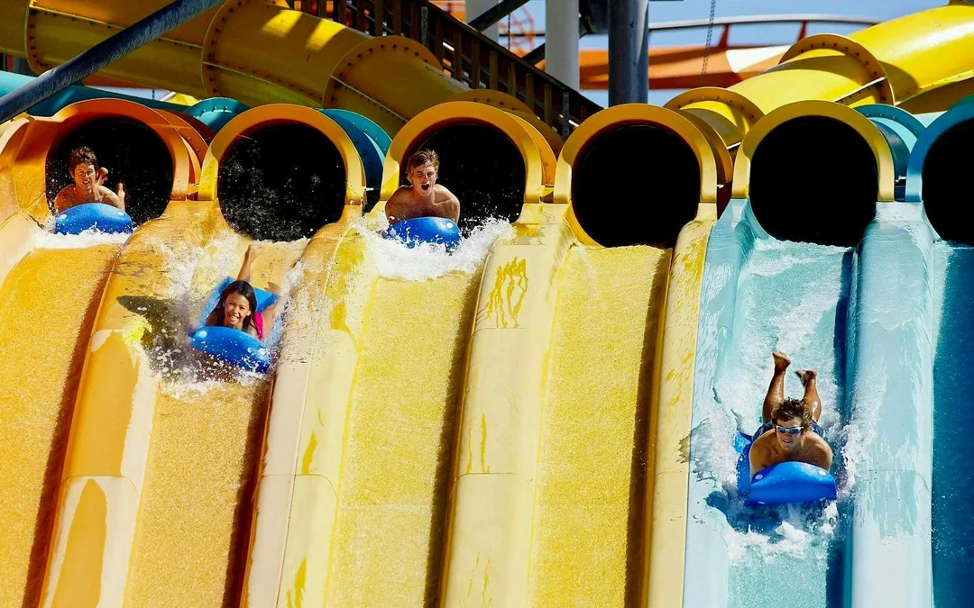 Hurricane Harbor Chicago One Day Ticket Image 4