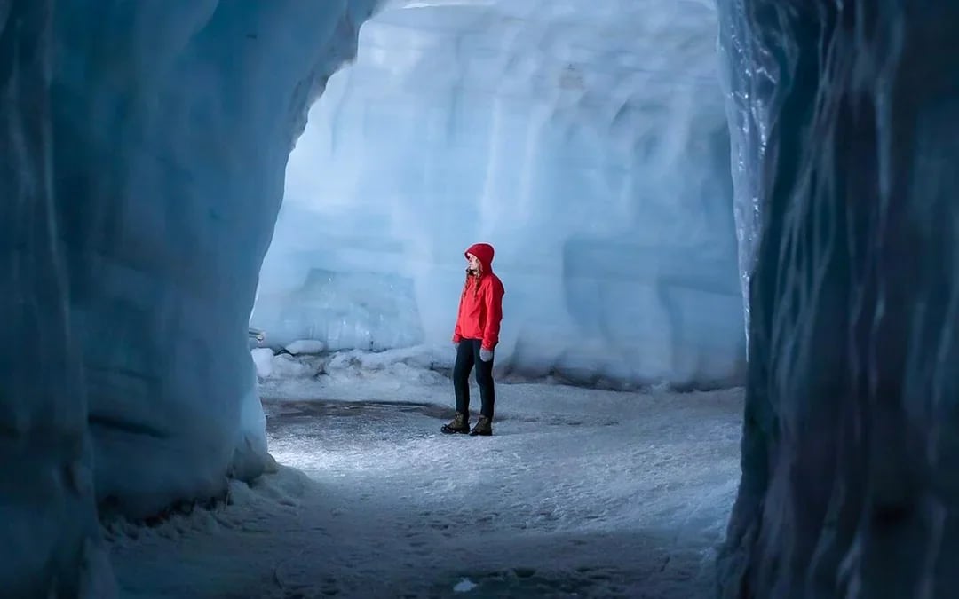 Husafell: Langjokull Ice Cave Tour
 Image 6