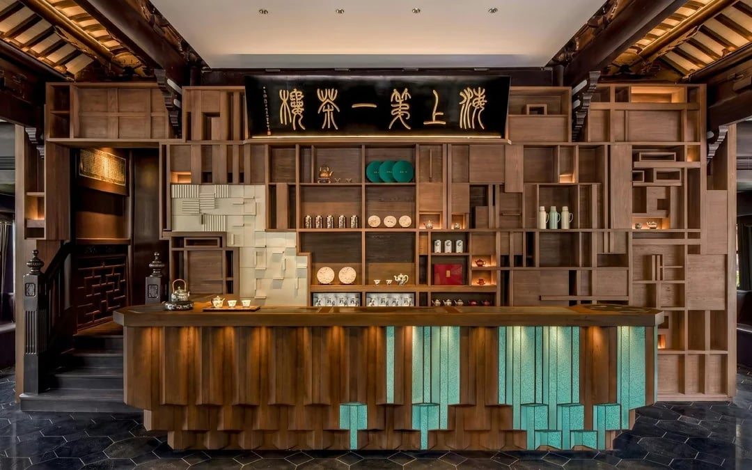 Huxinting Teahouse Tea Experience Image 2