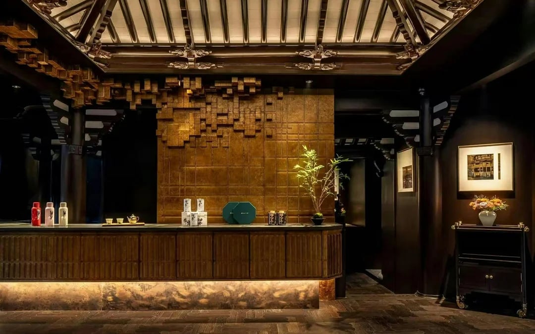 Huxinting Teahouse Tea Experience Image 8