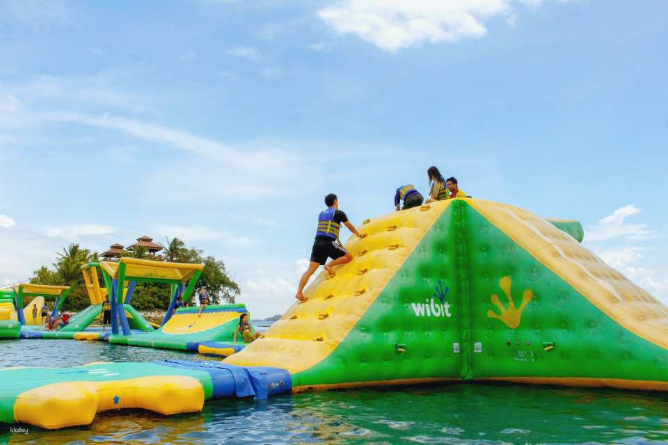 HydroDash Floating Aqua Park at The Palawan @ Sentosa Admission Ticket I Singapore