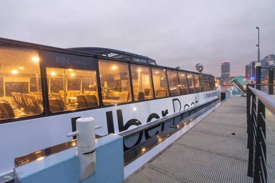IFS Cloud Cable Car ride and Uber Boat by Thames Clippers one-way ticket