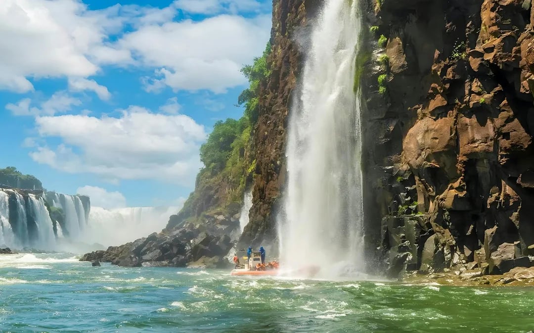 Iguaçu Falls Brazilian Side Tour with Macuco Safari Boat Ride Image 3