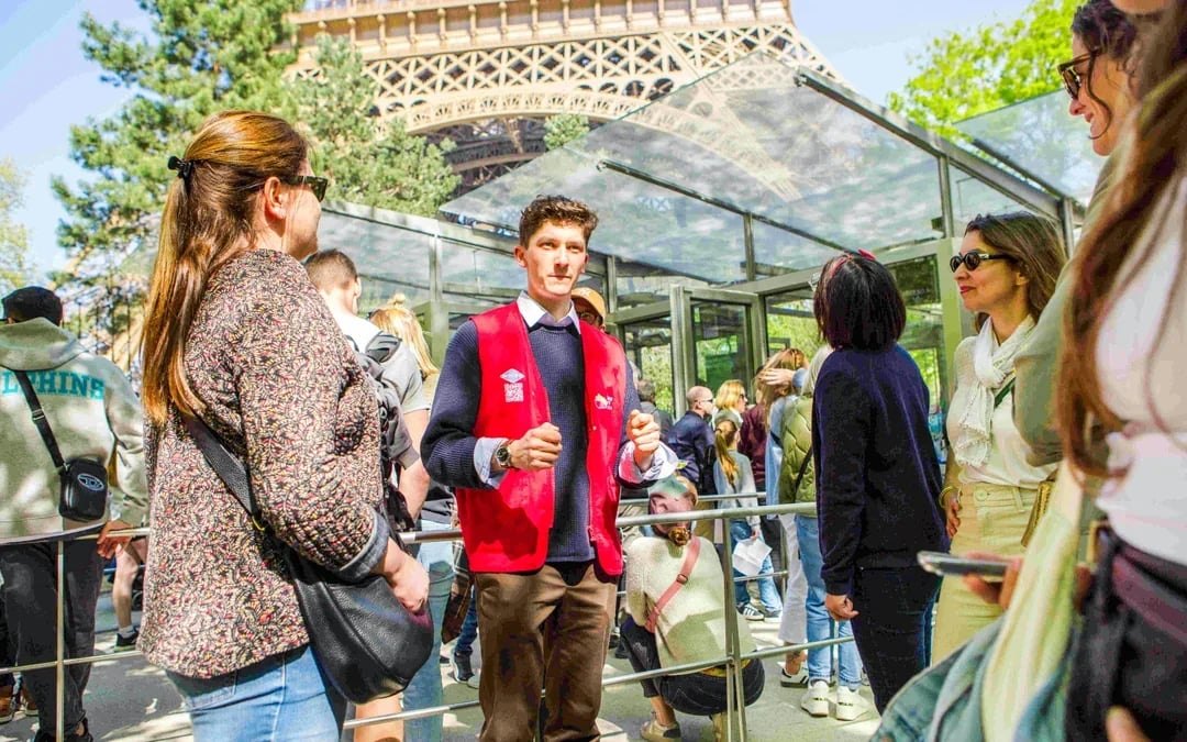 Illumination Tour of Paris and Eiffel Tower 2nd Floor (Reserved Access) Image 1