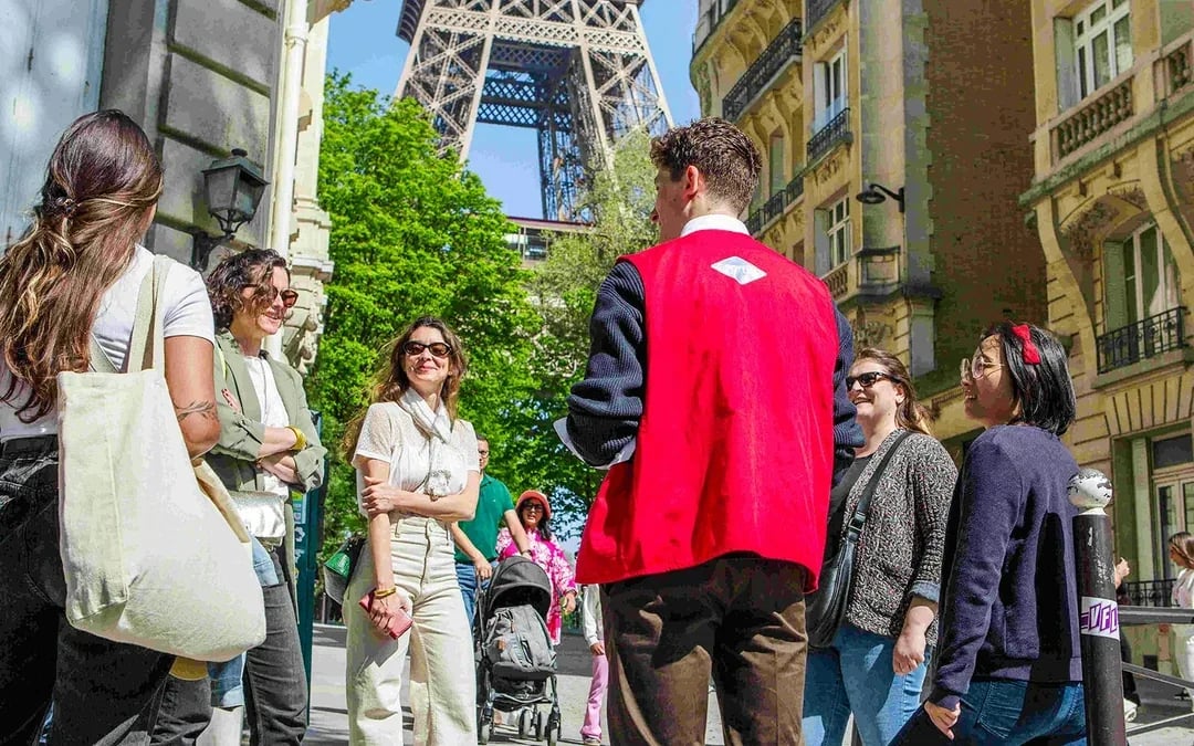Illumination Tour of Paris and Eiffel Tower 2nd Floor (Reserved Access) Image 3