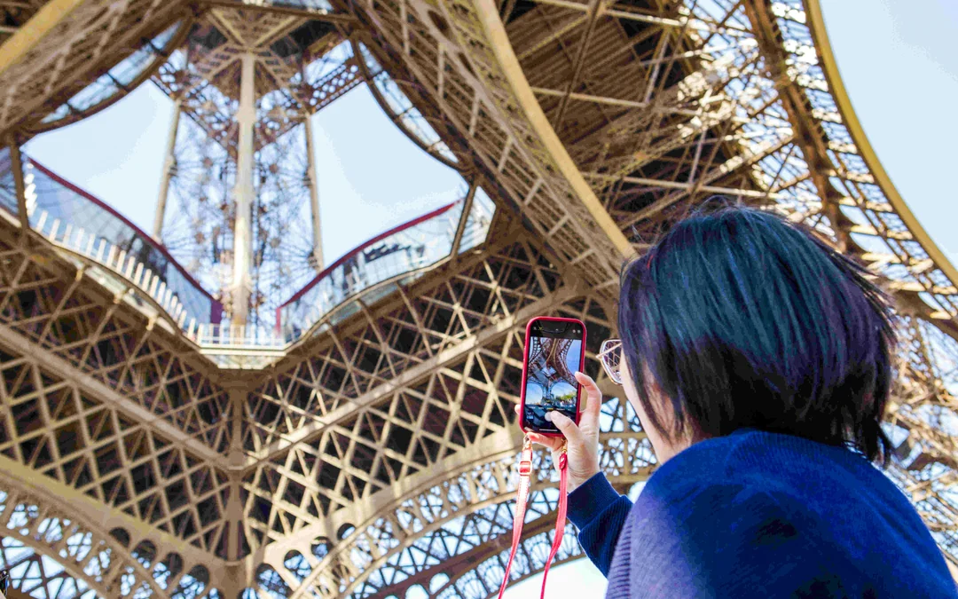 Illumination Tour of Paris and Eiffel Tower 2nd Floor (Reserved Access) Image 4