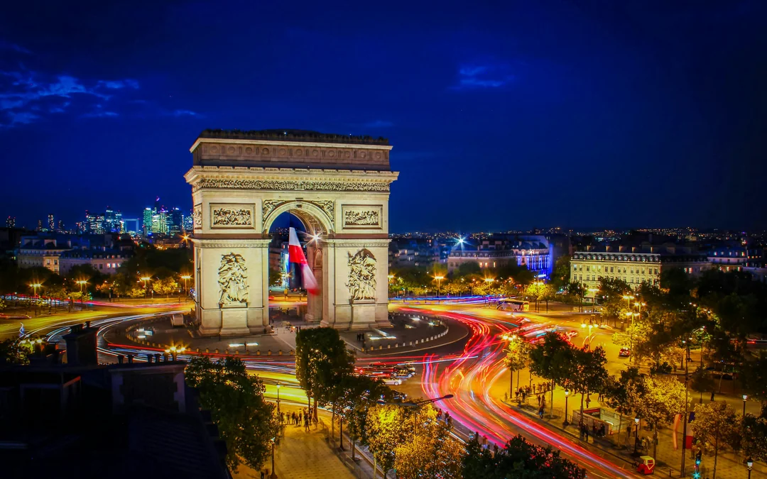 Illumination Tour of Paris and Eiffel Tower 2nd Floor (Reserved Access) Image 9