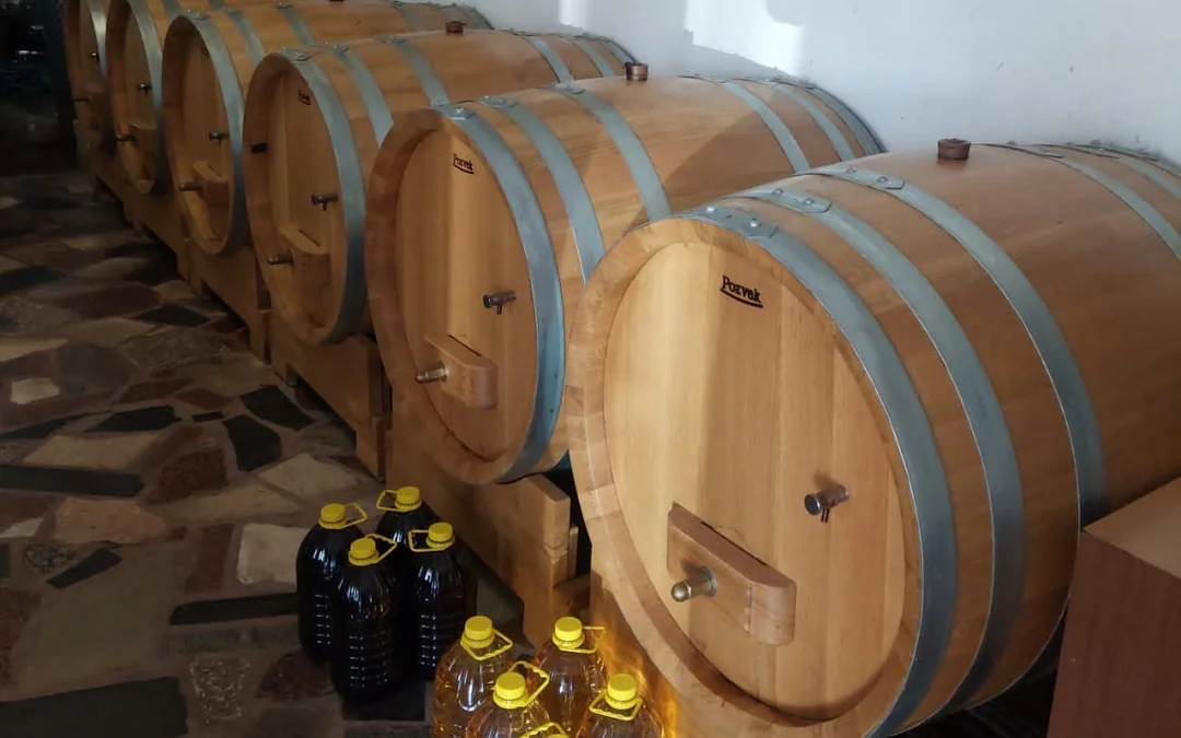 Imotski Lakes Guided Tour with Local Dinner and Wine Tasting from Split Image 3