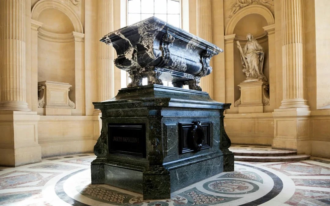 Invalides: Napoleon’s Tomb & Army Museum Guided Tour Image 8