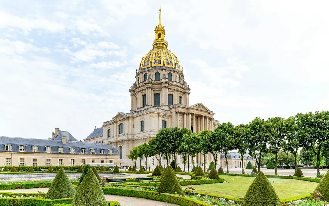 Invalides: Napoleon's Tomb & Army Museum Skip-the-Line Entry Tickets Image 4