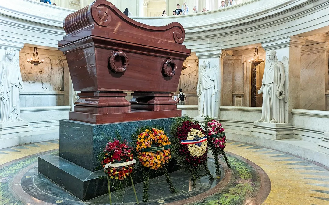 Invalides: Napoleon's Tomb & Army Museum Skip-the-Line Entry Tickets Image 5