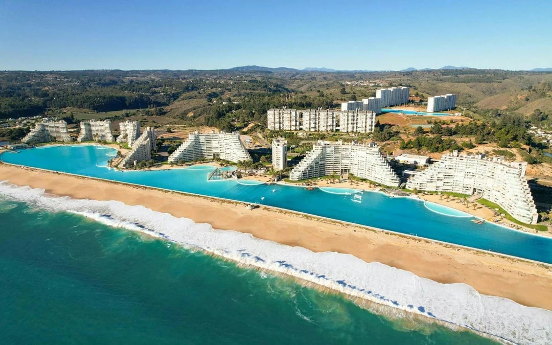 Isla Negra, Algarrobo & Casablanca Wine Valley Day Tour Image 1