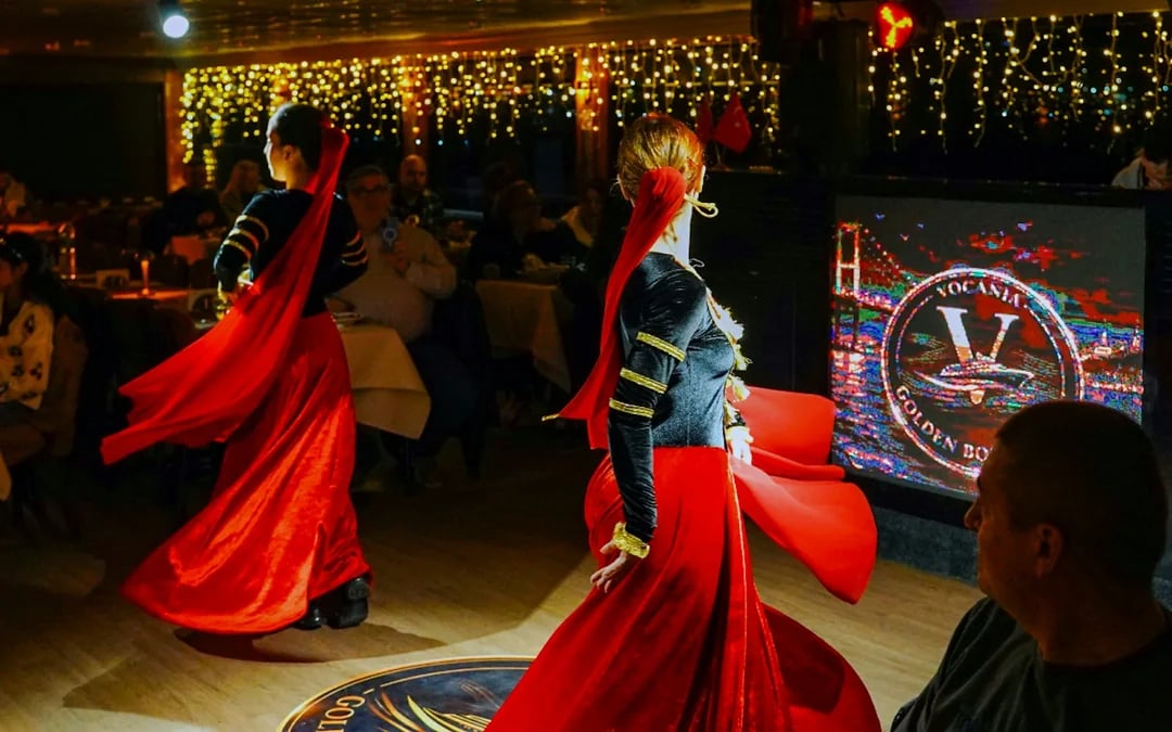 Istanbul Bosphorus Dinner Cruise with Unlimited Alcoholic Drinks and Turkish Night Show Image 6