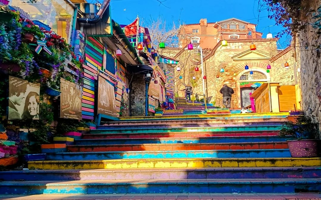 Istanbul: Fener & Balat Walking Tour Image 2