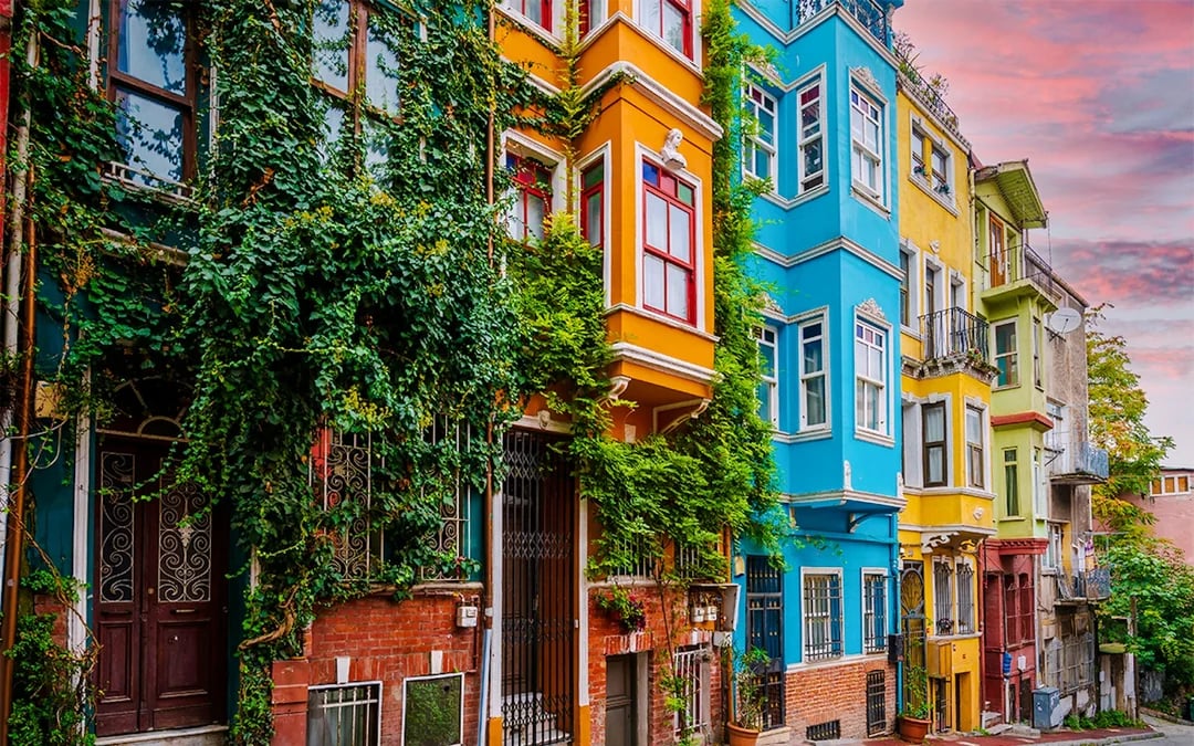 Istanbul: Fener & Balat Walking Tour Image 3