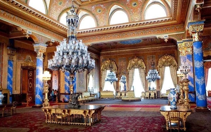 Istanbul Full Day Bosphorus Cruise and Beylerbeyi Palace Tour Image 8