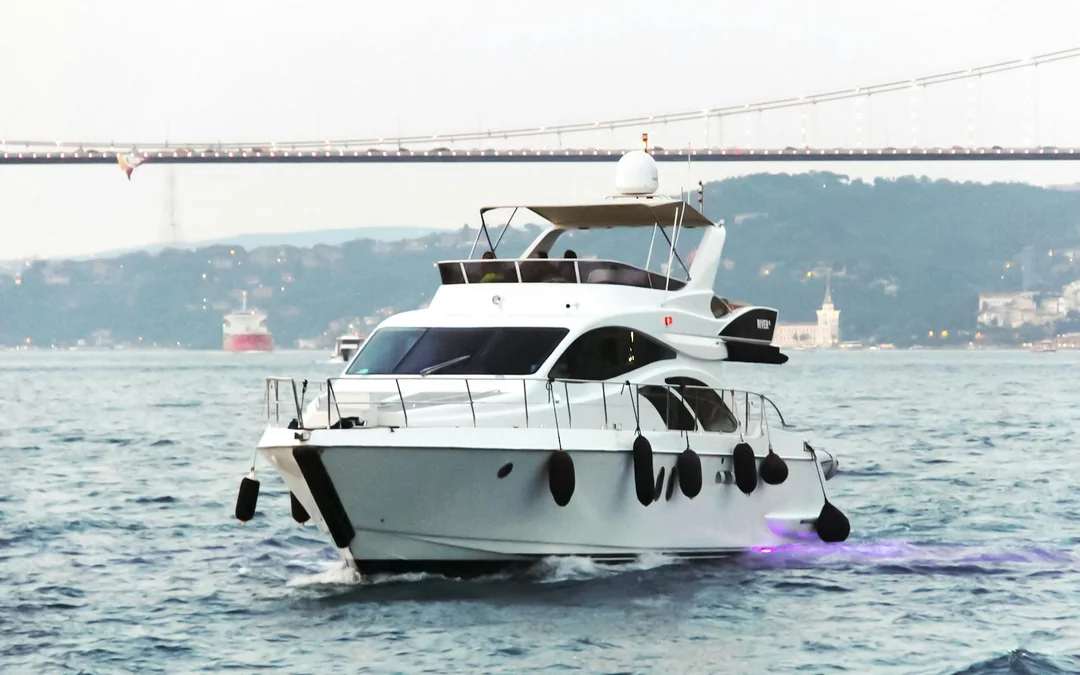 Istanbul Guided Tour with Bosphorus Yacht Cruise Image 1